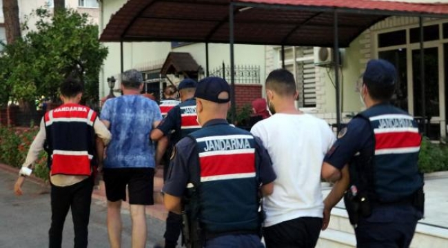 3 FETÖ şüphelisi, Sakız Adası'na kaçmaya çalışırken yakalandı