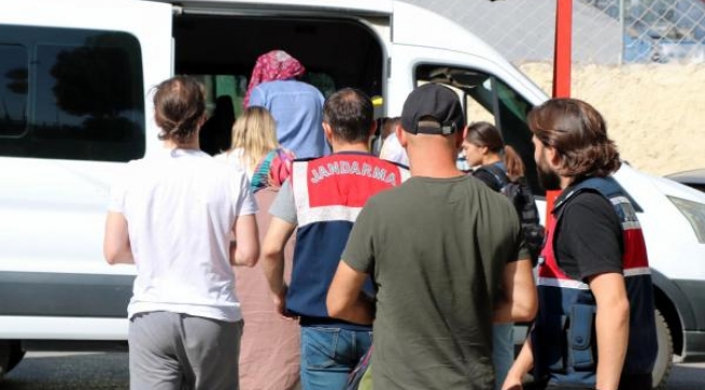 7 FETÖ hükümlüsü kadın tekneyle kaçacaktı