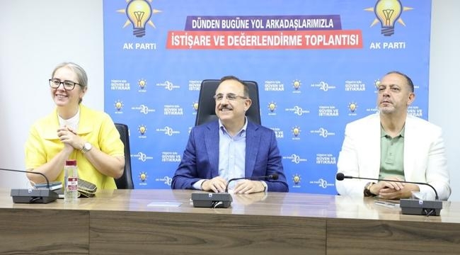 AK Parti İzmir'de 'Vefa Buluşmaları'nda 3 yıl geride kaldı