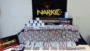 Akhisar'da durdurulan araçta uyuşturucu madde ele geçirildi; 2 tutuklama