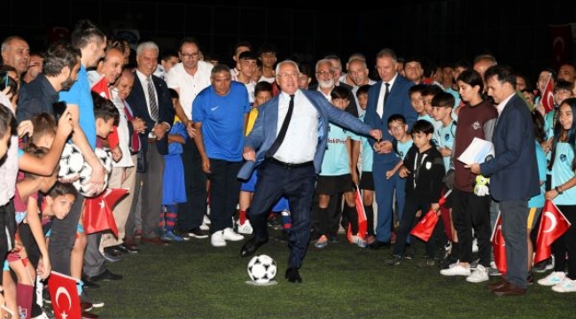 Amatör spora Karabağlar Belediyesi desteği