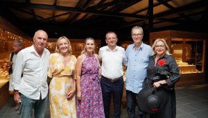 Ayvalık Anadolu Uygarlıkları Sergisi'nin destekçilerine teşekkür buluşması