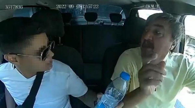 Bindiği takside şoförün parasını çaldı