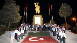 Bornova'daki Ataevi'nde birlik ve dayanışma buluşması