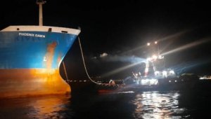 Çanakkale'de makine arızası yapan gemi için kurtarma çabası