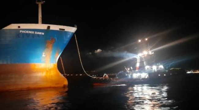 Çanakkale'de makine arızası yapan gemi için kurtarma çabası