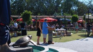 'Carettaların annesi' anısına anıt açıldı