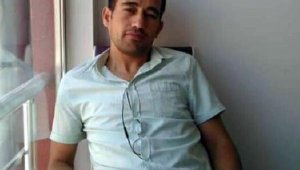 Çatıdan sarkıttığı iple evine girmek isterken düşüp, hayatını kaybetti