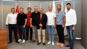 Deniz Ticaret Odası İzmir Şube Başkanı Öztürk yeniden aday