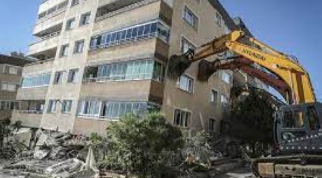 Depremde 11 kişinin öldüğü Barış Sitesi davasında, belediye görevlilerine hapis istemi