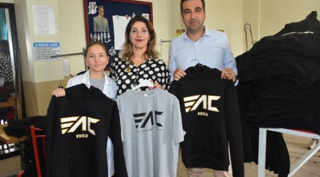 Devlet okulu giyim sektöründe kendi markasını yarattı