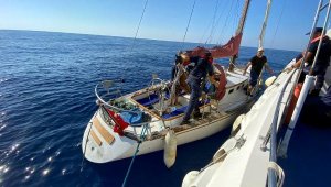 Eski emniyet müdürü tekneyle kaçarken yakalandı