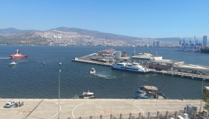 Belediye vapuruna polis baskını 