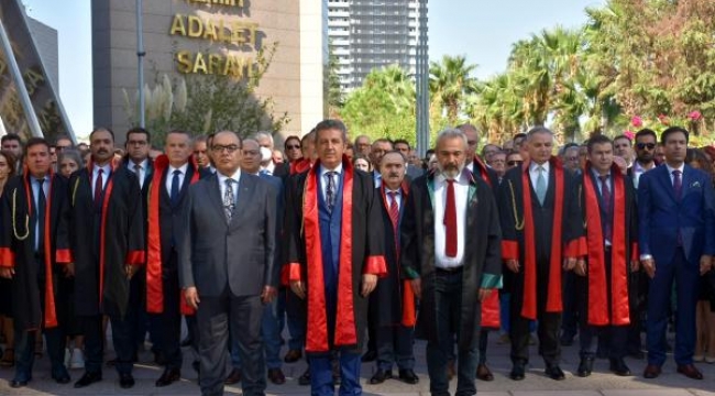 İzmir'de adli yıl törenle açıldı