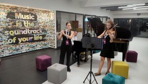 İzmir'de çocuk konservatuvarı açıldı