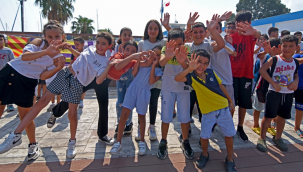 Kadifekaleli çocuklar yüzme sertifikalarını aldı