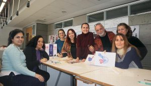 Kadınlar ve gençler için 'Mobilya Akademi'