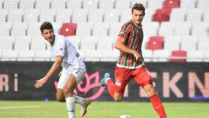 Karşıyaka'da Fatih yetişiyor