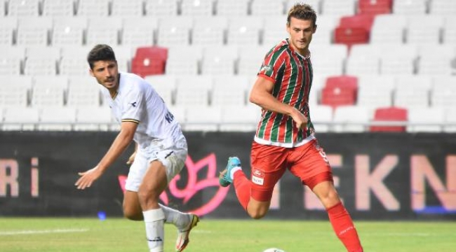 Karşıyaka'da Fatih yetişiyor