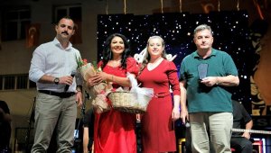 Kınık Hasat Festivali'nde Ankaralı Ayşe rüzgarı