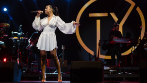 Kültürpark'ta konserler geçidi Tuğba Yurt'la devam etti