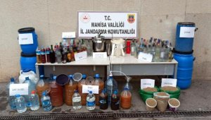 Manisa'da 1 ton kaçak içki ele geçirildi
