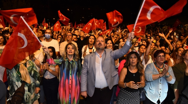 Menemen'in kurtuluş gününde sergi, konser, dinleti..