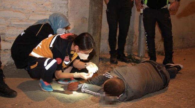 Motosikletten savrulan sürücü ağır yaralandı