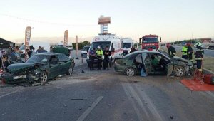 Otomobiller çarpıştı: 3 yaşındaki Öykü öldü, 9 yaralı