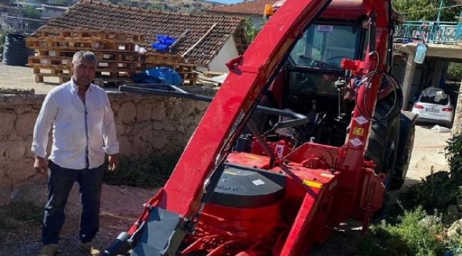 Silaj makinesine kaptırdığı sol ayağı koptu
