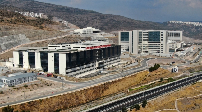Türkiye'nin en büyük 4. hastanesi İzmir'de açılıyor
