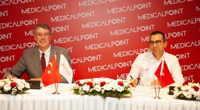 Uluslararası uzmanlar İzmir Medical Point Hastanesi'nde buluştu