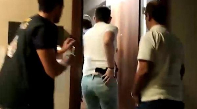 'Yasal ve helal' diyerek 1.8 milyon dolandırdılar