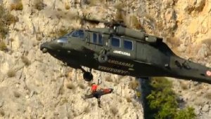 2 paraşütçü, jandarma helikopteriyle kurtarıldı