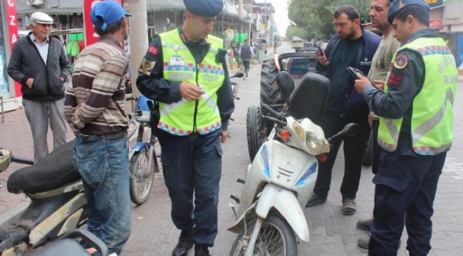 Alaşehir'de motosiklet sürücülerine denetim