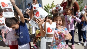 Bayraklı'da minikler can dostlarla buluştu