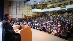 Bayraklı'da, iki mahallenin kentsel dönüşüm planlarına büyük ilgi