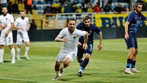 Bucaspor,- Sarıyer'i de geçti