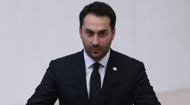 Bülent Arınç, oğlunun AK Parti'den istifa edeceği iddialarını yalanladı