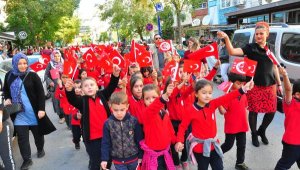 Cumhuriyet Bayramı'nı erken kutladılar