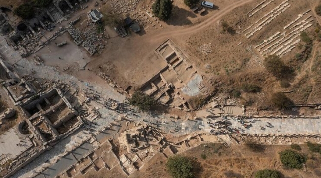 Efes'te 1400 yıllık mahalle bulundu