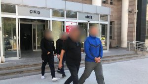 FETÖ üyesi 3 şüpheli sahte kimlikle kaçacaklardı