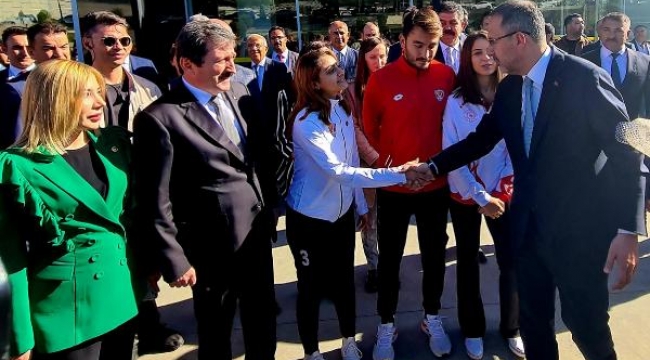 Gençlik Spor Bakanı Kasapoğlu: Yurtları istismar etmek istiyorlar