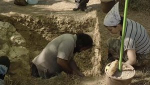 İnkaya Mağarası'ndaki kazılarda atölye bölümü ortaya çıkarıldı