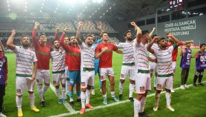 Karşıyaka'nın gözü 4 maçlık seride