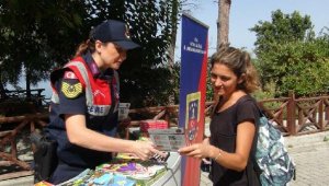 Kuşadası Milli Park'ta, yangınlara karşı çocuklara masal kitabı