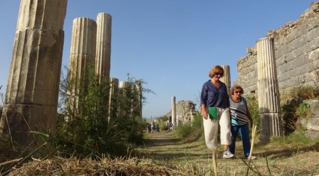 Magnesia Antik Kenti'ndeki caz konserini yoğun ilgi