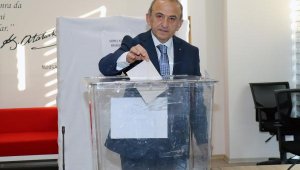 Manisa TSO'da Mehmet Yılmaz güven tazeledi