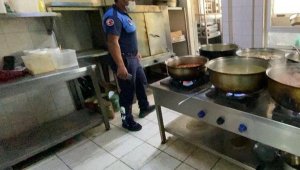 Marmaris'te denetimlerde hijyen kurallarına uymayan 9 işletmeye ceza