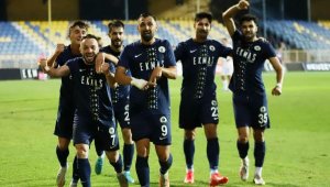 Menemen FK evinde çıkış arıyor